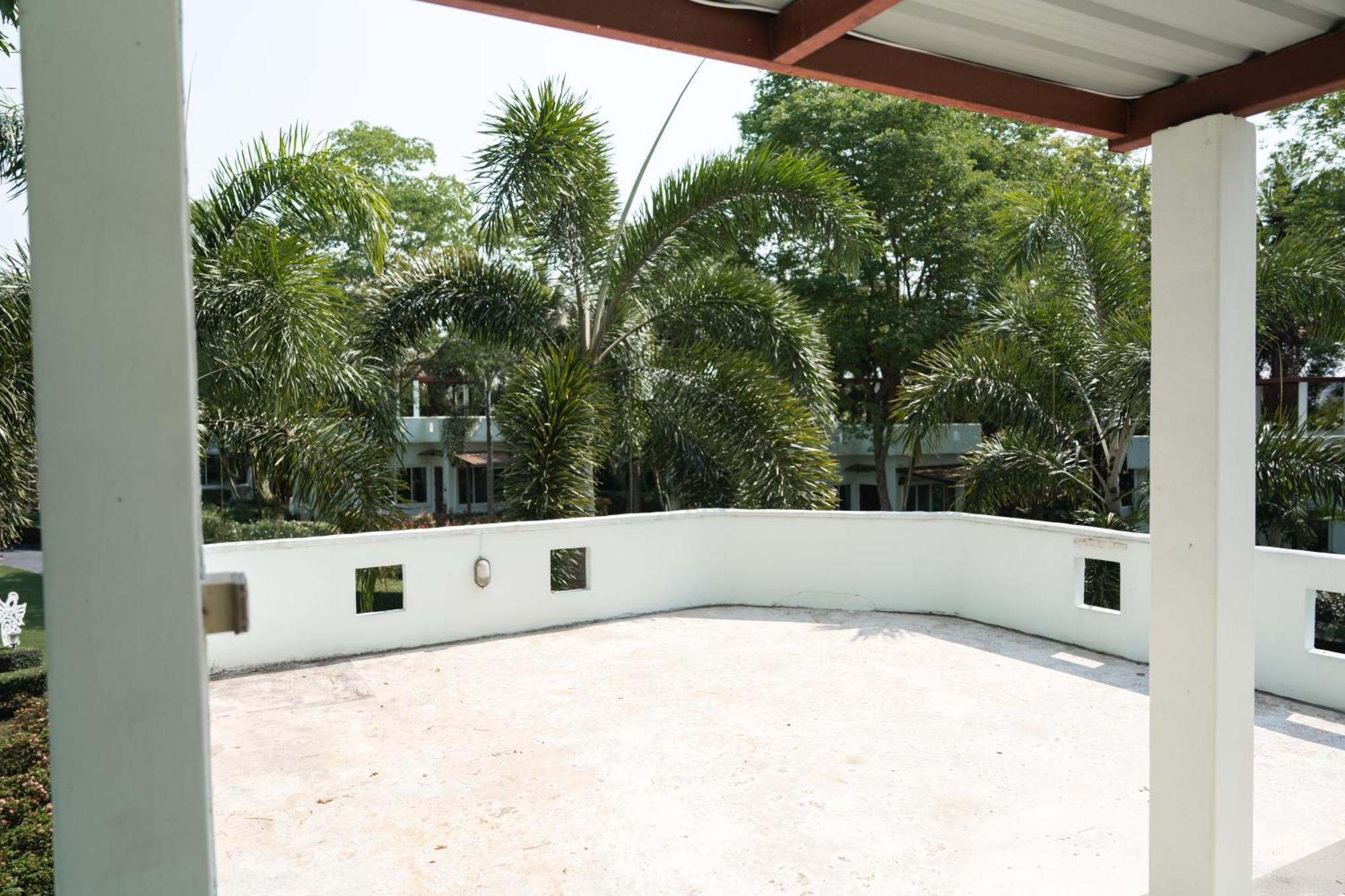 Villa Reina Resort Nong Nam Daeng Exterior photo